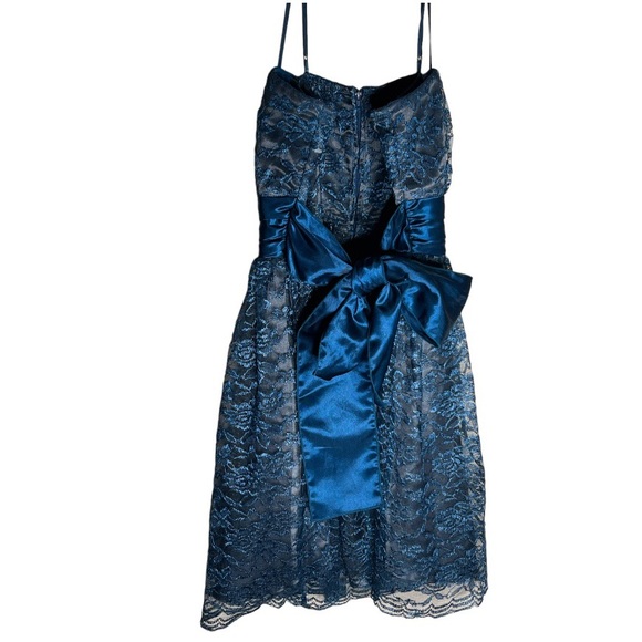 Trixxi Blue Lace dress with satin bow size 13 - Picture 2 of 4